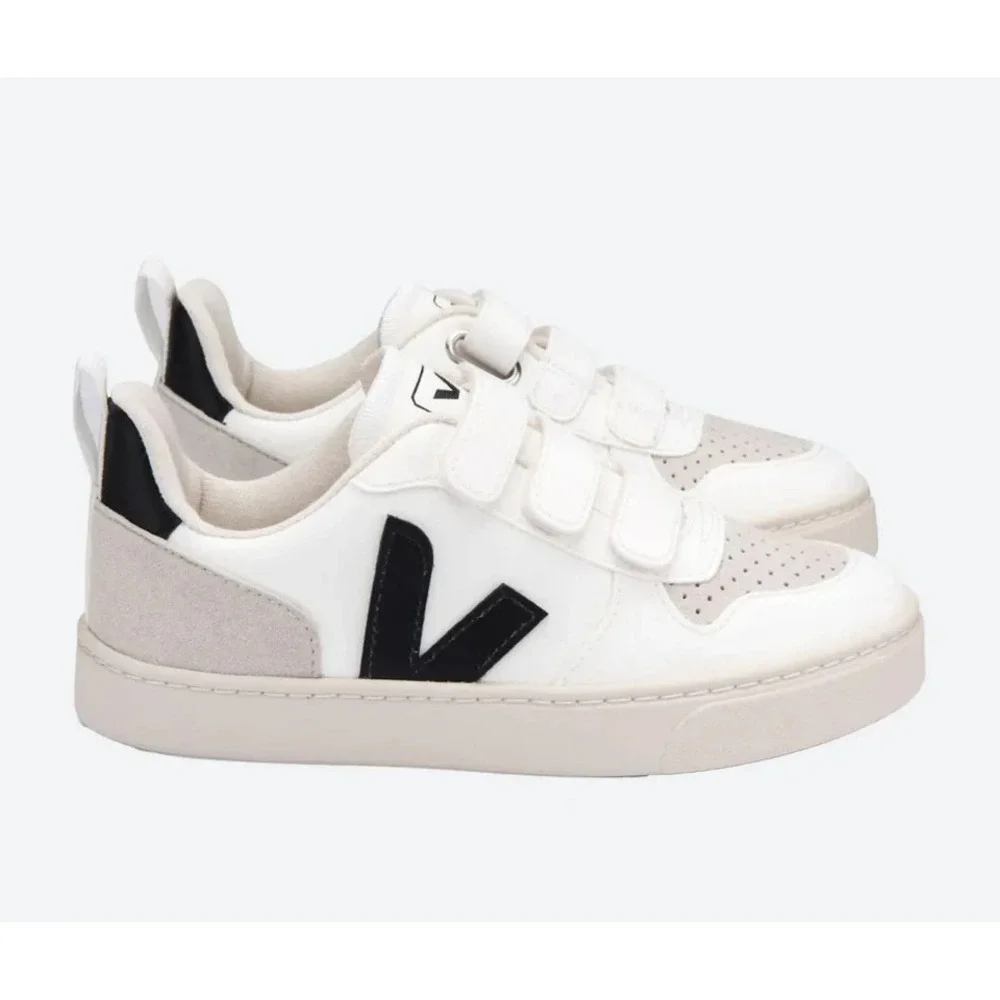 VEJA youth White Black Small V-10  Sneakers Size Eur 34‎ US 3 NEW in box